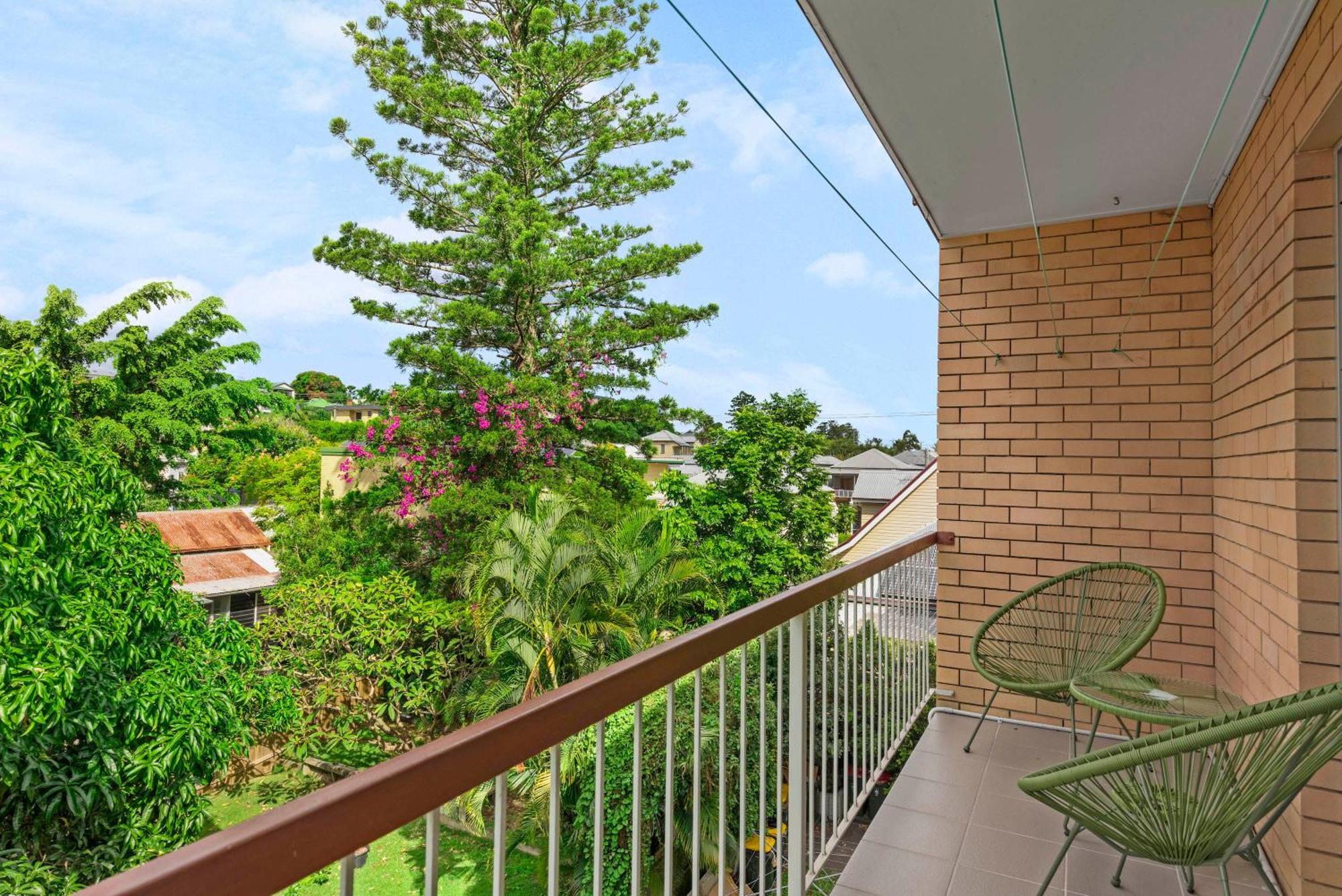 Quiet 3brm Near Gabba With Free Parking & Wifi *